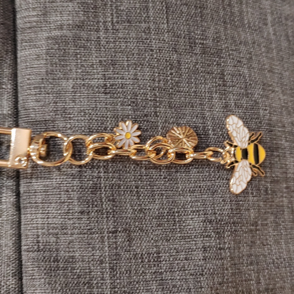NWOT BEE KEYCHAIN